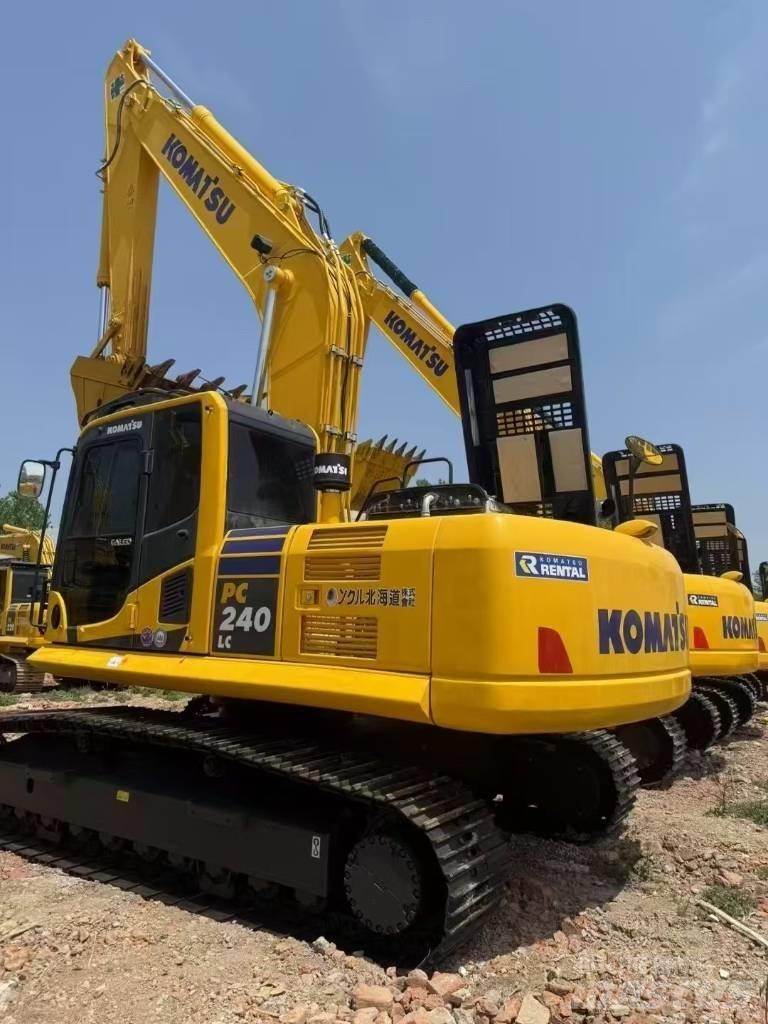 Komatsu 240LC-8 Bageri guseničari