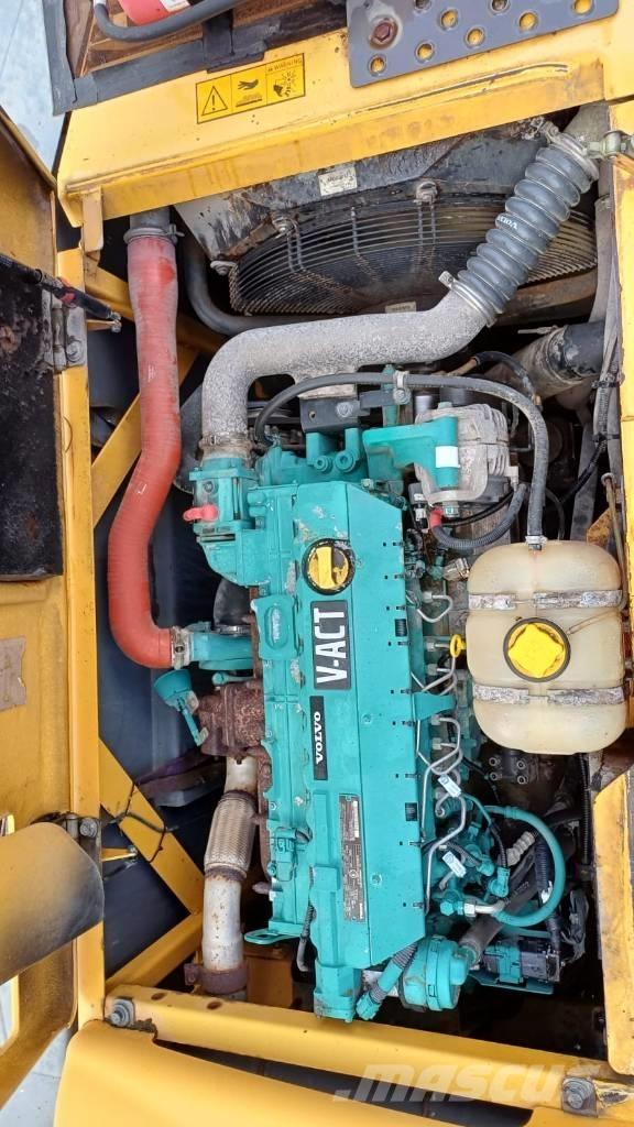 Volvo EC 180 C L Bageri guseničari