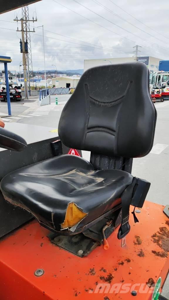 Ausa D 250 RHGS Damperi za gradilište