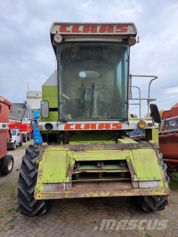 CLAAS 68s Kombajni