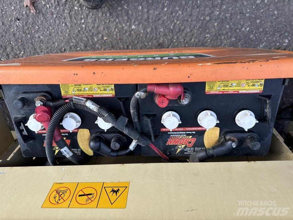 JLG 2030ES Makazaste platforme