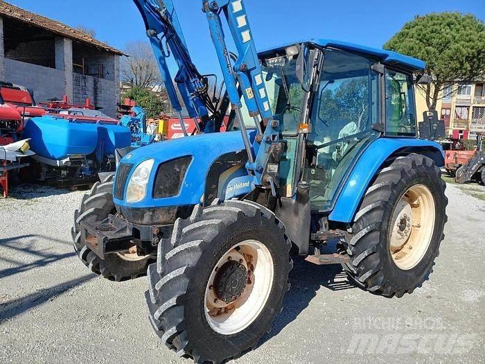 New Holland TL90A Traktori