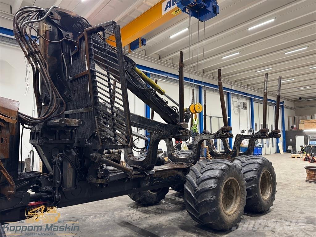 Komatsu 845 Forvarderi