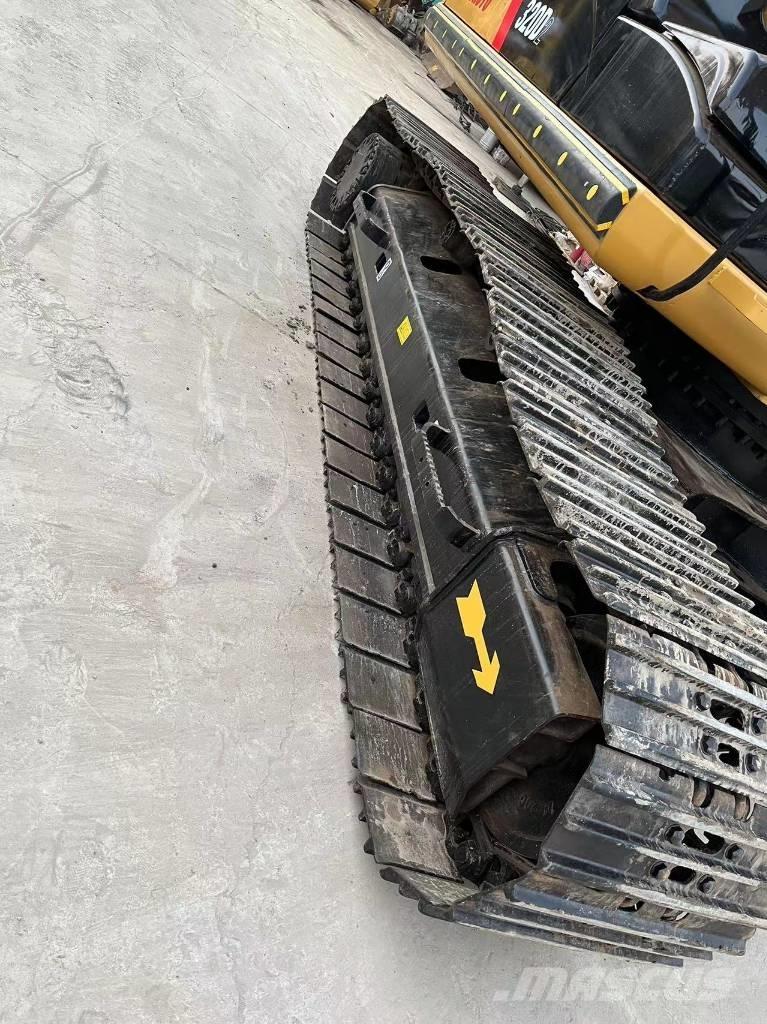 CAT 320 D L Bageri guseničari