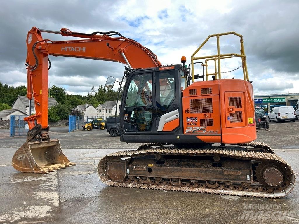 Hitachi ZX225 USLC-7 Bageri guseničari