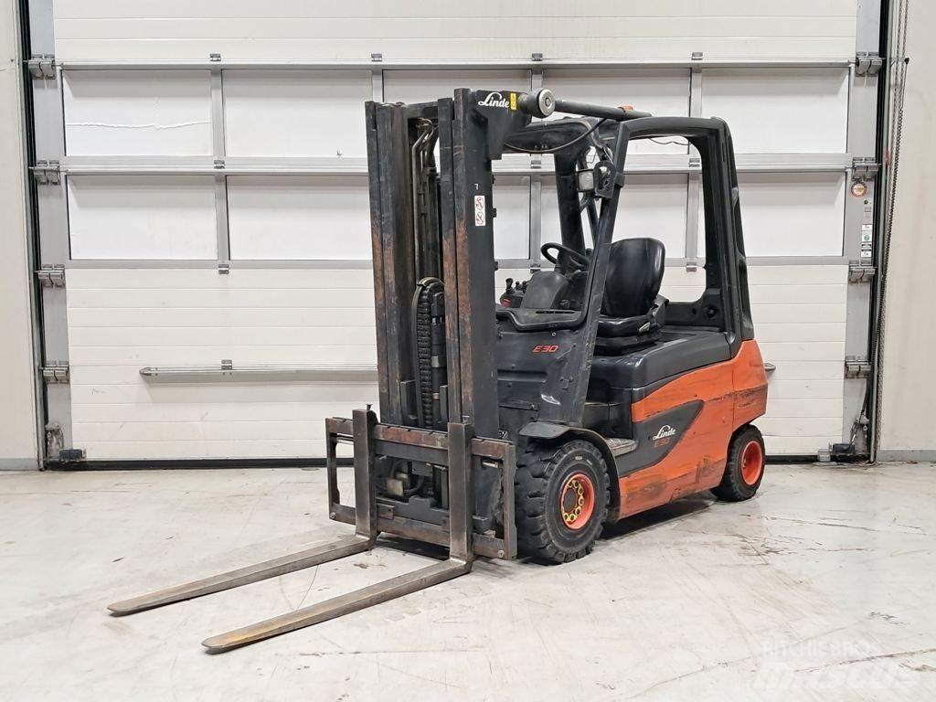 Linde E30-01 Električni viljuškari