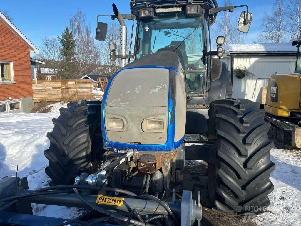 Valtra T 160 Traktori