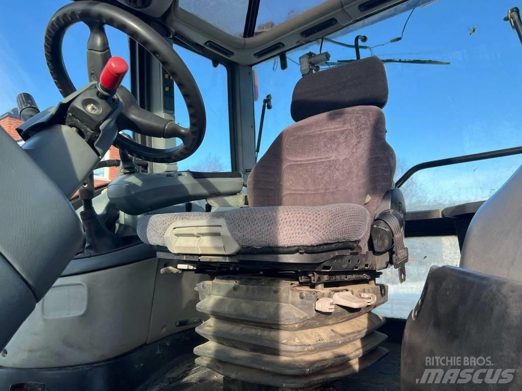 Valtra T 160 Traktori