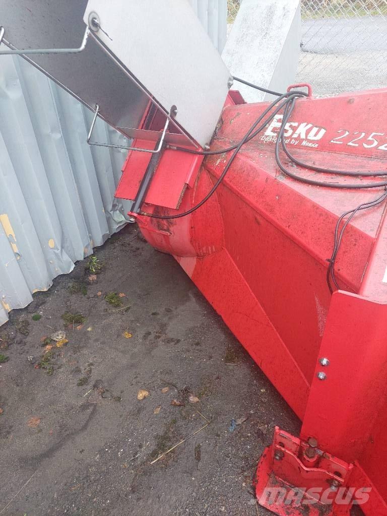 Esko 2252 H Snežne freze
