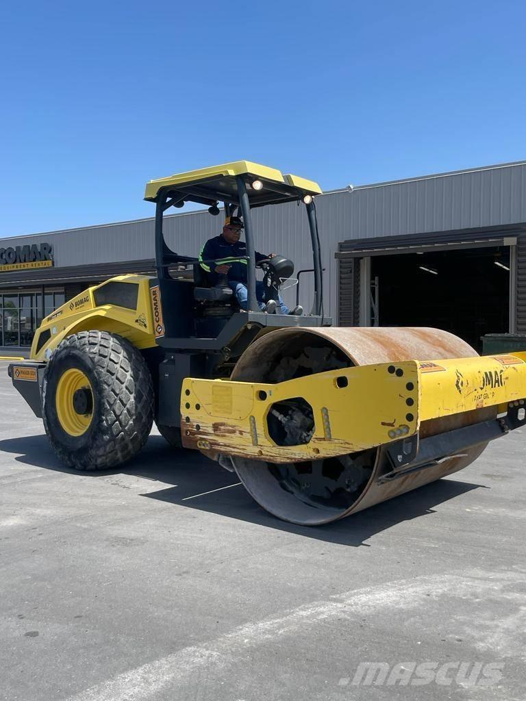 Bomag BW 211 DH-5 Valjci sa jednim bubnjem