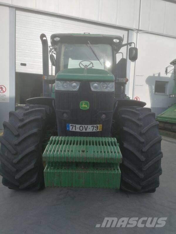 John Deere 7230 R Traktori