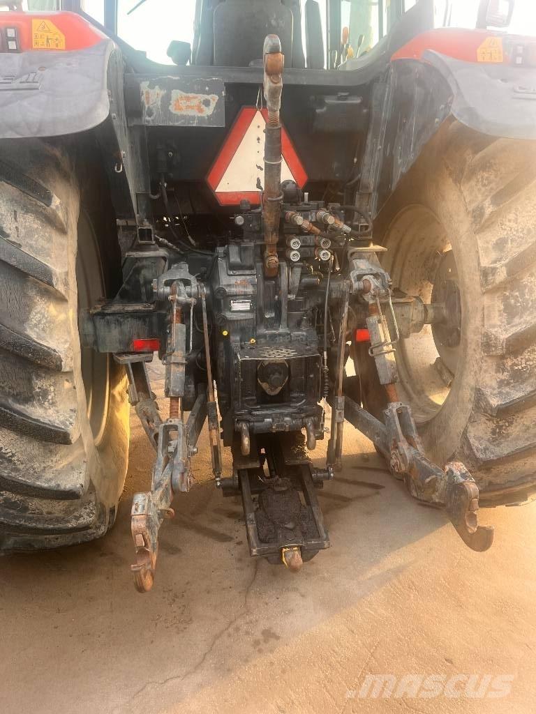 Case IH MX 135 Traktori