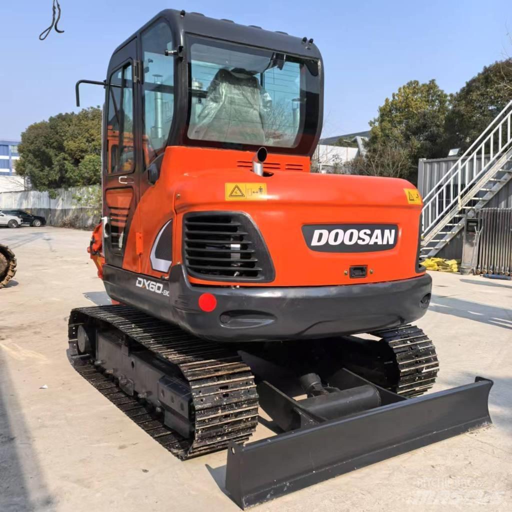 Doosan DX 60-9 C Bageri guseničari