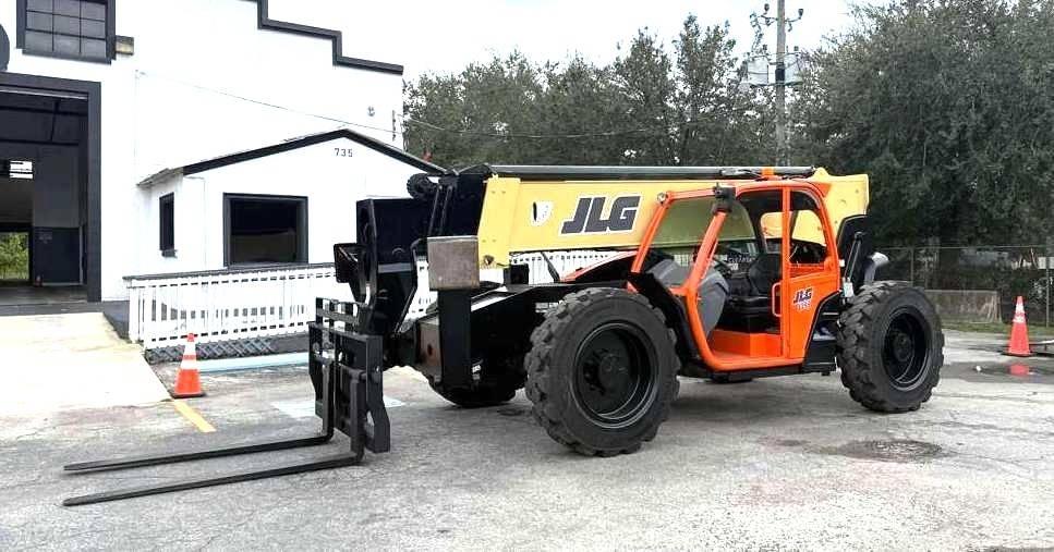 JLG 1255 Teleskopski viljuškari