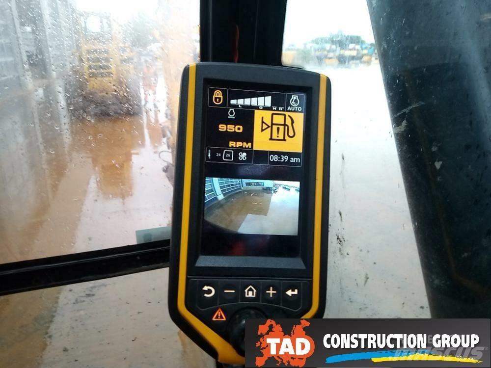JCB JS 220 LC Bageri guseničari
