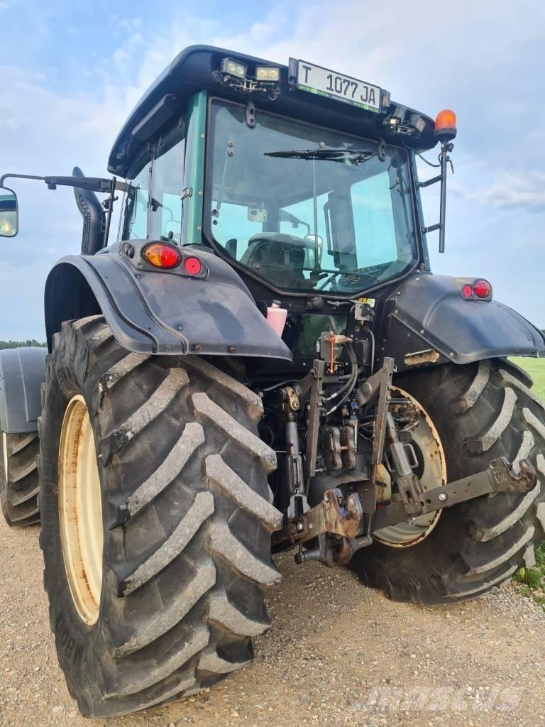 Valtra T 173 HiTech Traktori