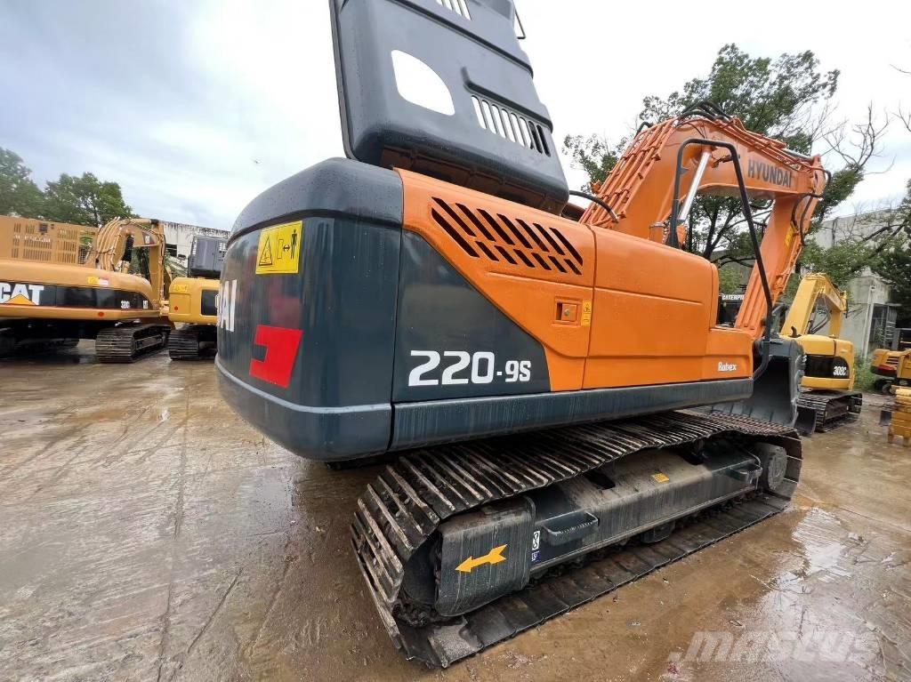 Hyundai 220 LC-9S Bageri guseničari