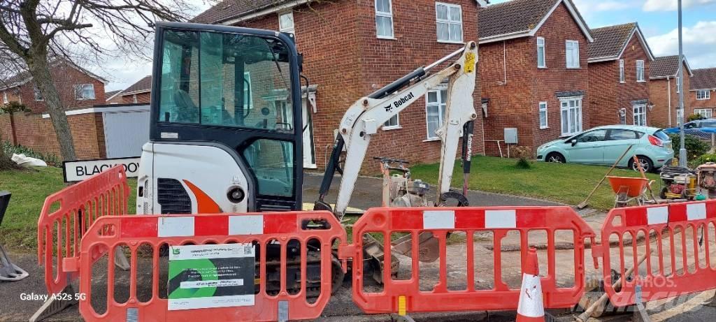 Bobcat E 19 CABIN Mini bageri < 7t