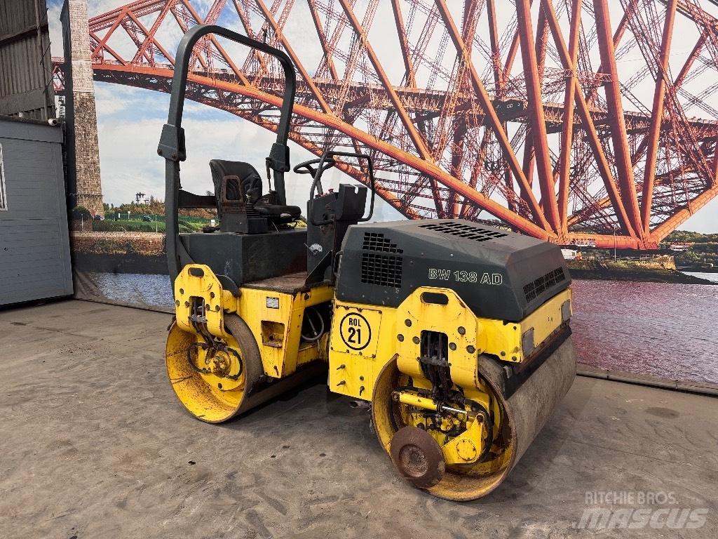 Bomag BW 138 AD Valjci sa duplim bubnjem