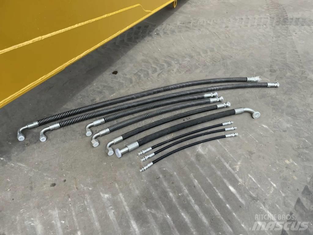 CAT 323 NG 15m Set Utovarne korpe