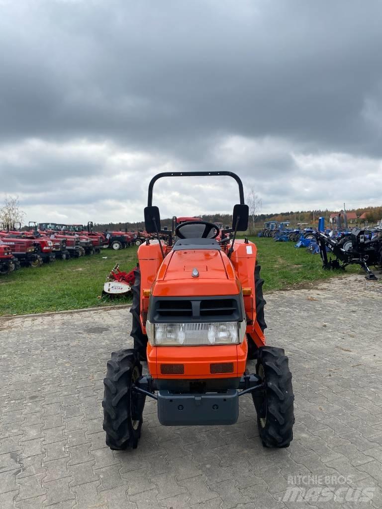 Kubota GL 240 Manji traktori
