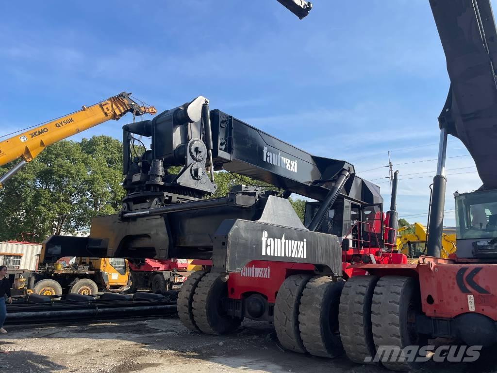 Fantuzzi CS 45 KM Dohvatni viljuškari