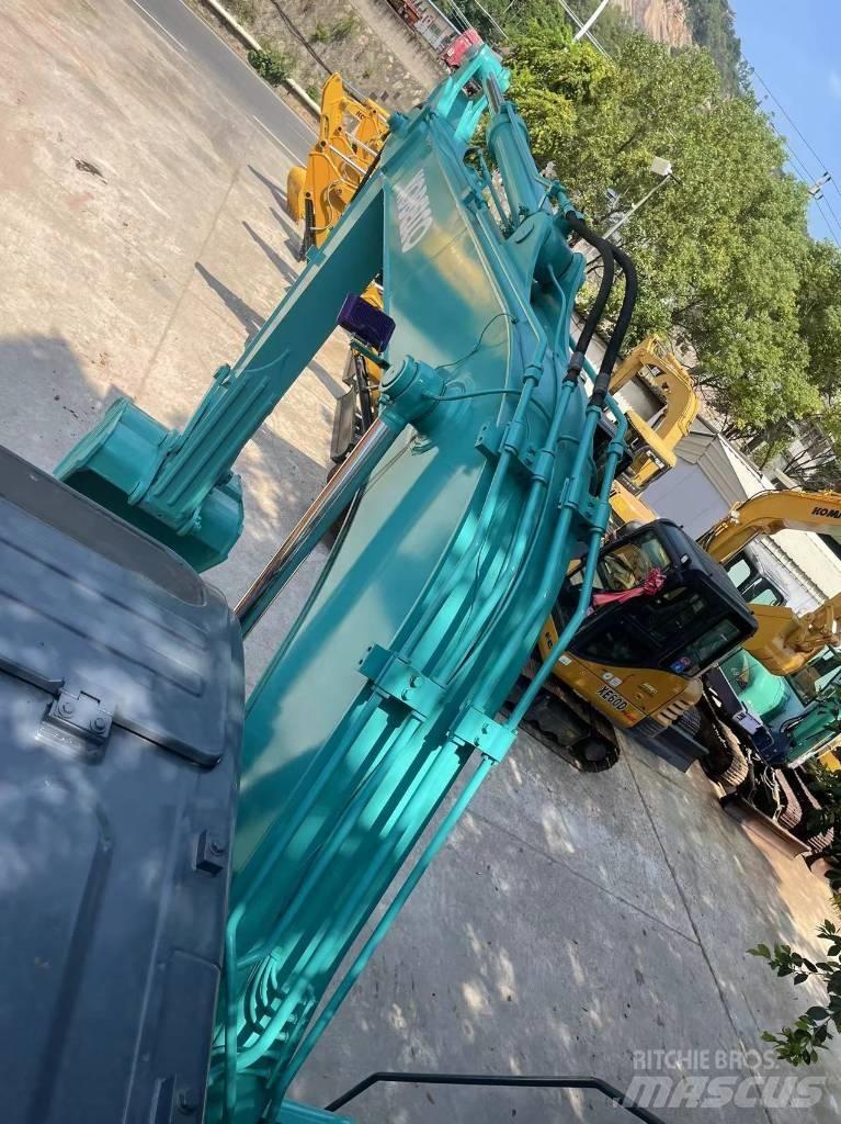 Kobelco SK130-8 Midi bageri 7t – 12t