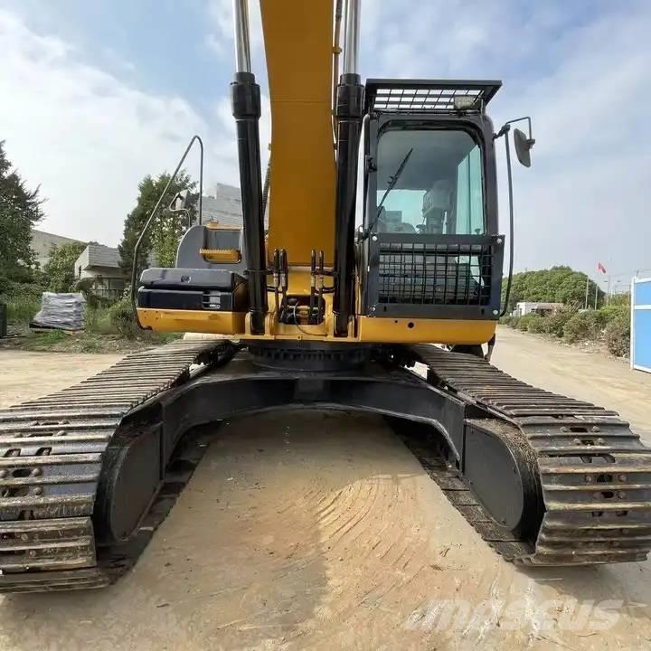 CAT 330D Bageri guseničari