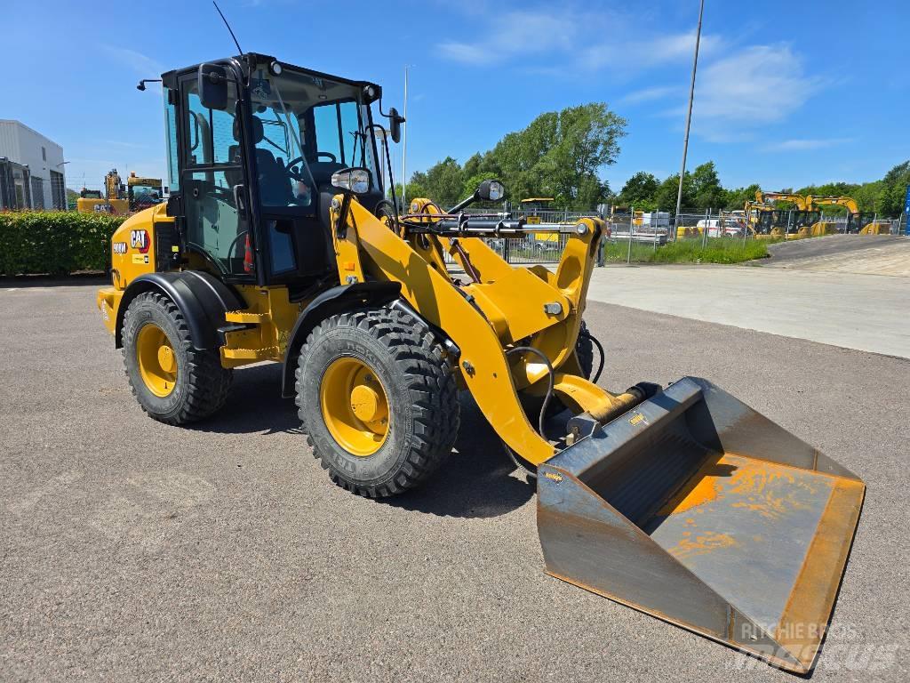 CAT 908 M Utovarivači na točkove