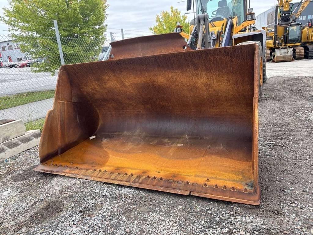 Volvo L 120 F Utovarivači na točkove