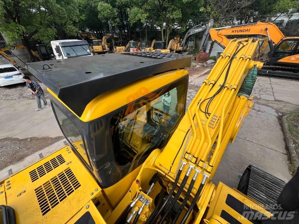 Komatsu PC 220 Bageri guseničari