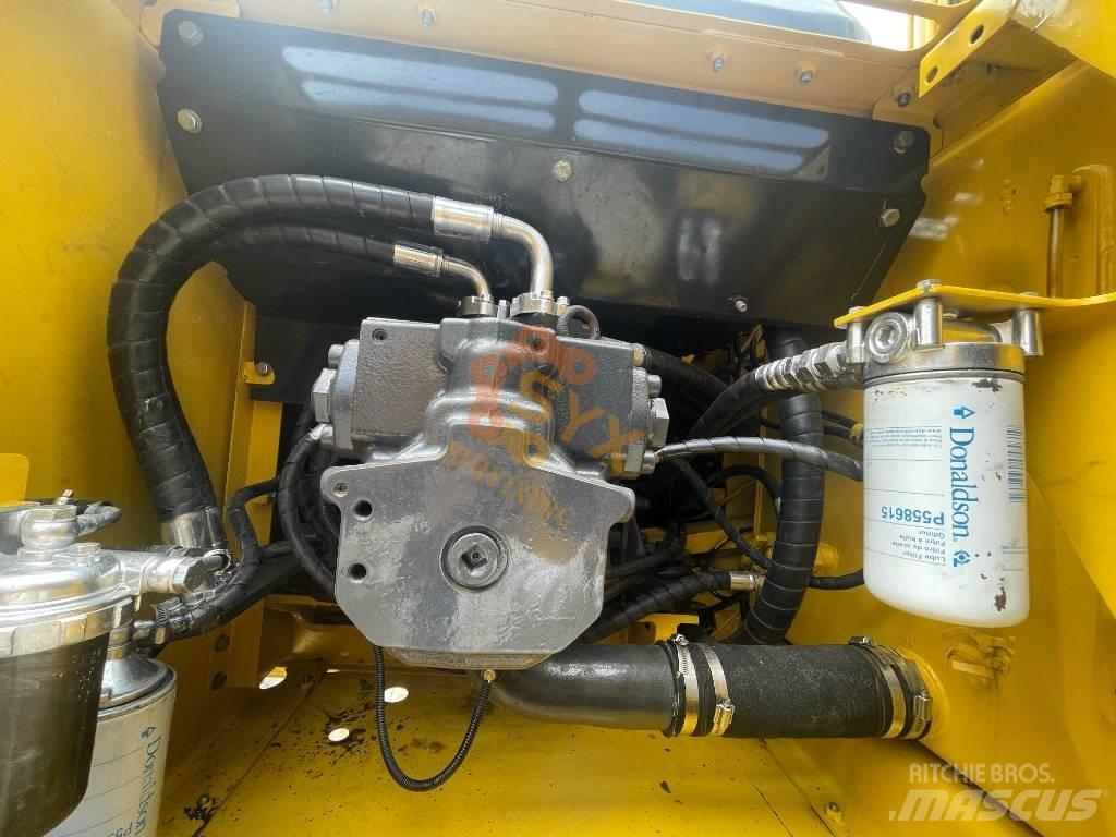 Komatsu PC 220 Bageri guseničari