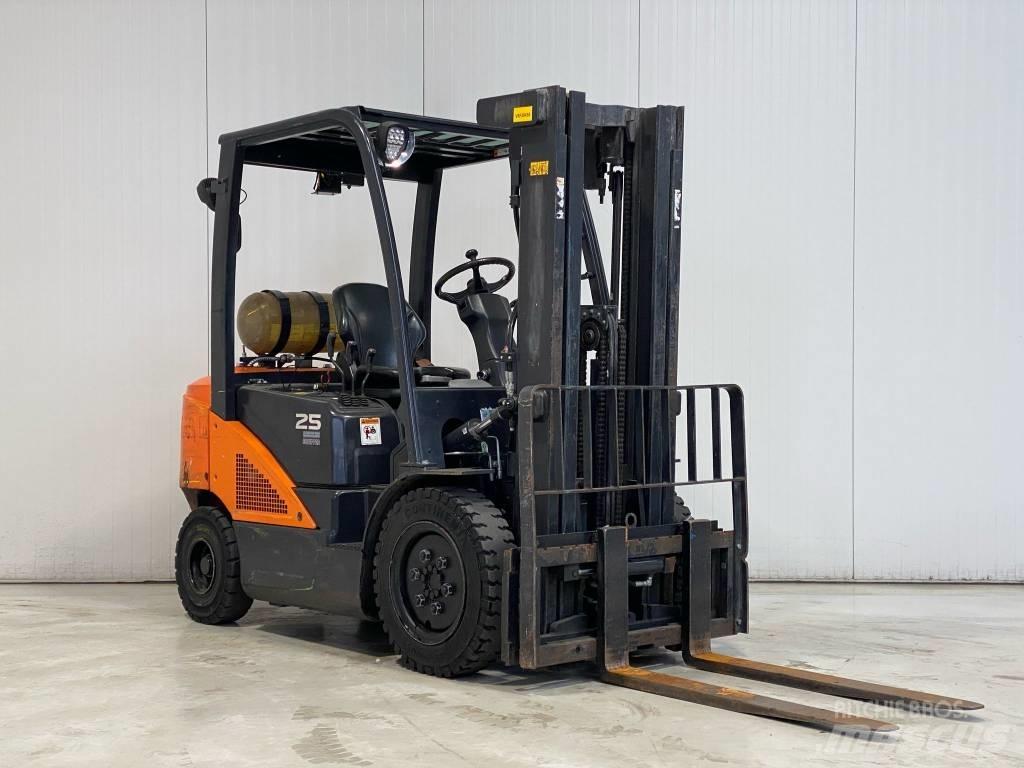 Doosan G25N-7 Plinski viljuškari