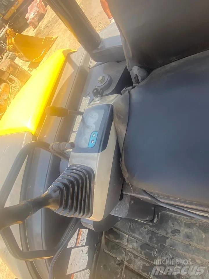 Komatsu PC 40 MR-2 Mini bageri < 7t