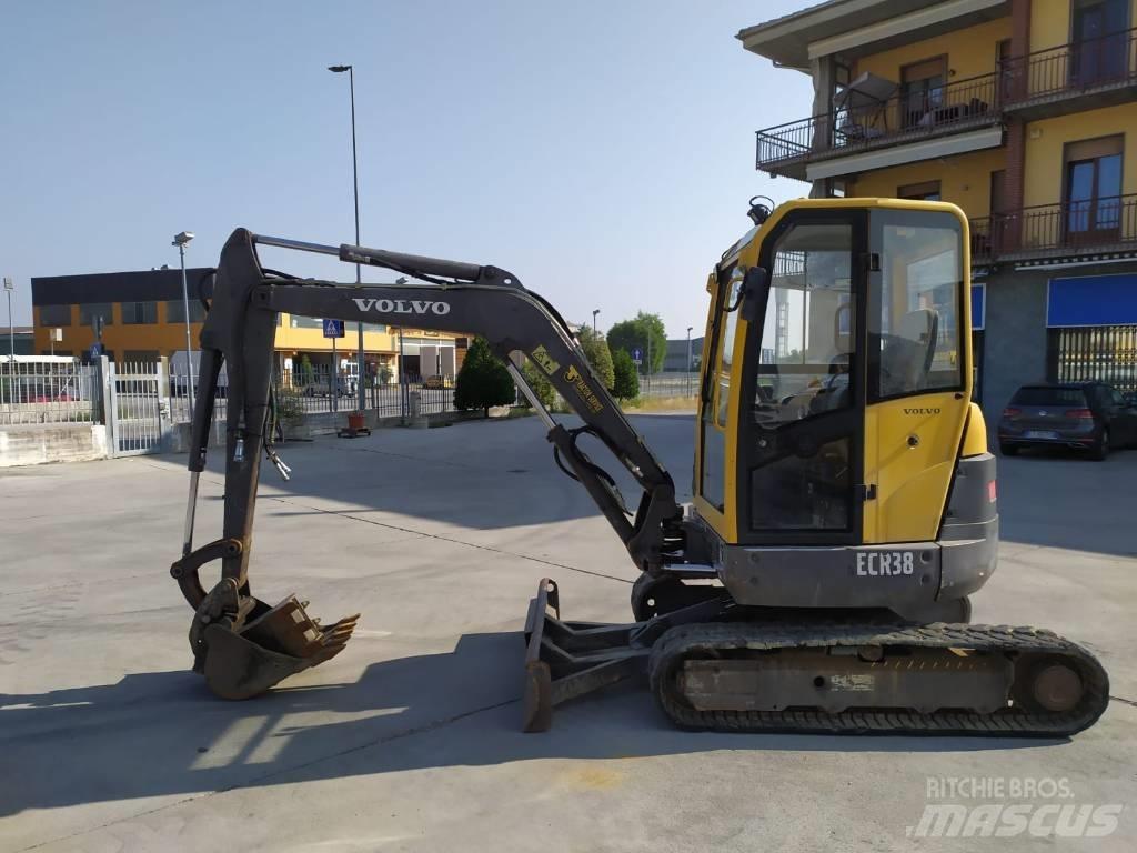 Volvo ECR 38 Mini bageri < 7t
