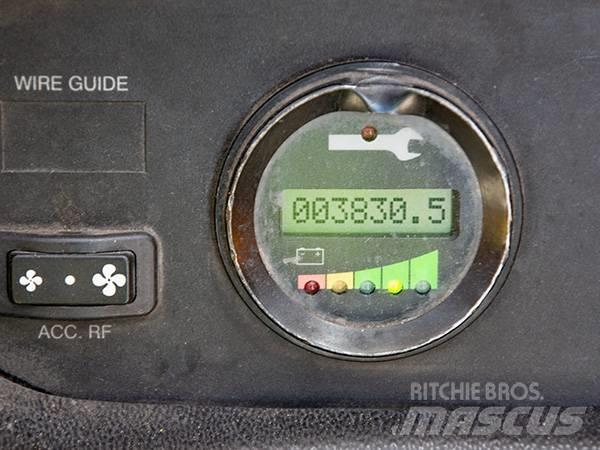 Hyster R30XMF2 Visoko dizajući komisioni viljuškar