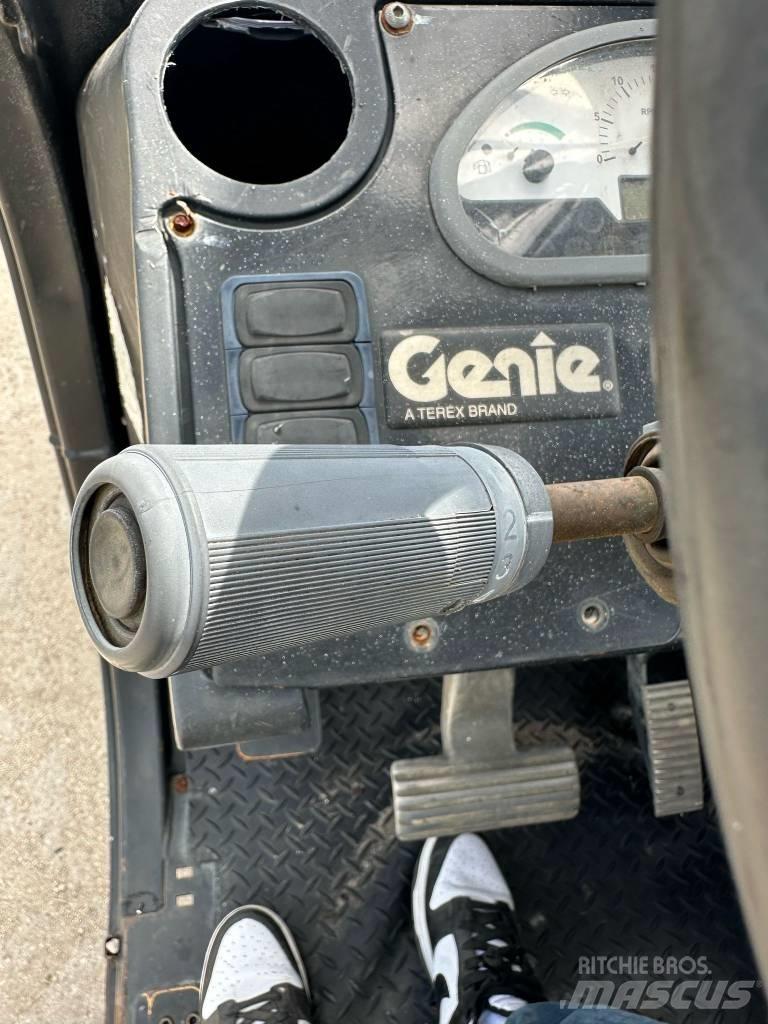 Genie 1056 Teleskopski viljuškari