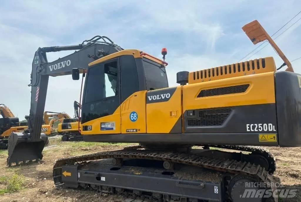 Volvo EC 250 D L Bageri guseničari