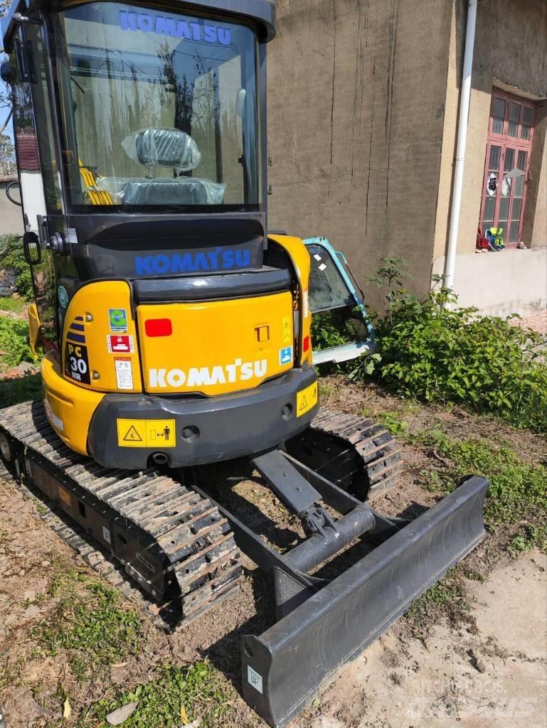 Komatsu PC 30 MR Mini bageri < 7t