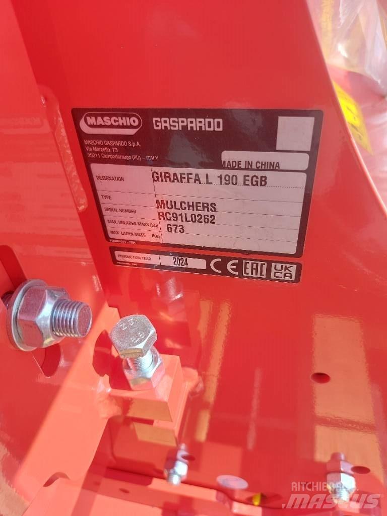 Maschio giraffa 190 Kosilice za livade