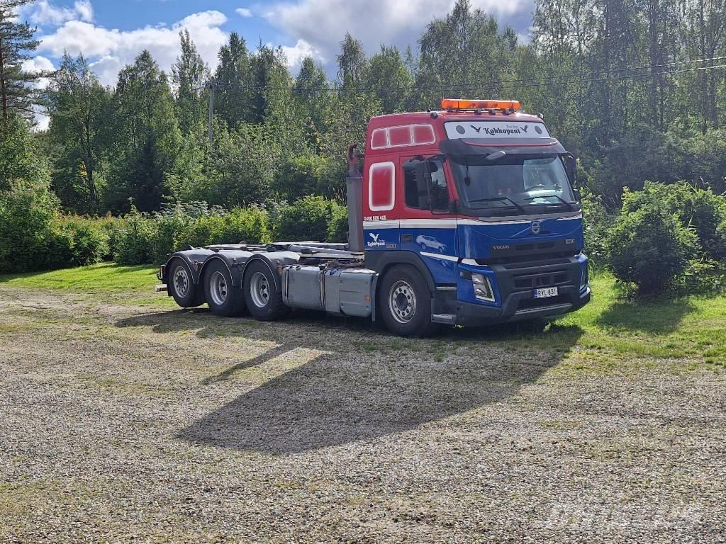 Volvo 500 FMX Rol kiper kamioni sa kukom za podizanje tereta