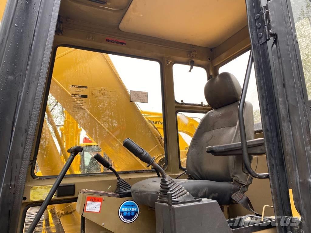 CAT E200B Bageri guseničari