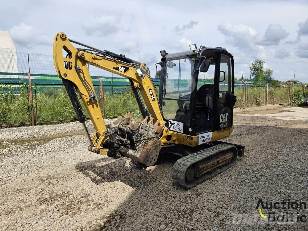 CAT 302.4 D Mini bageri < 7t