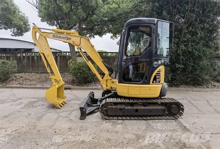 Komatsu PC35 Mini bageri < 7t