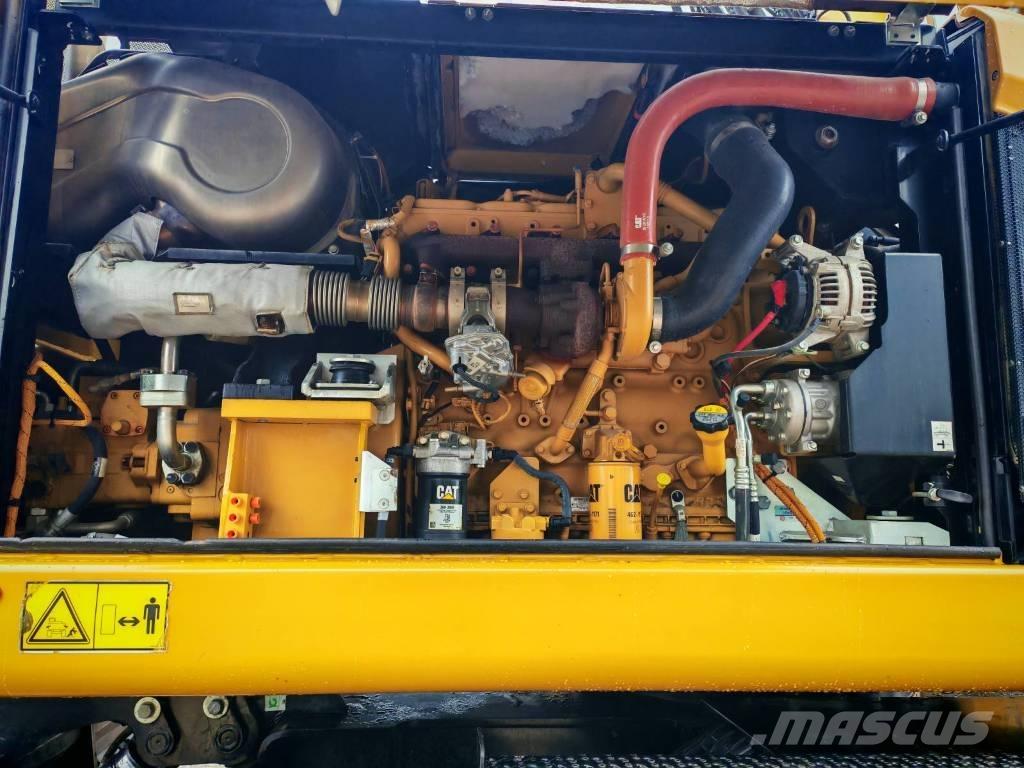 CAT M 318 F Bageri točkaši