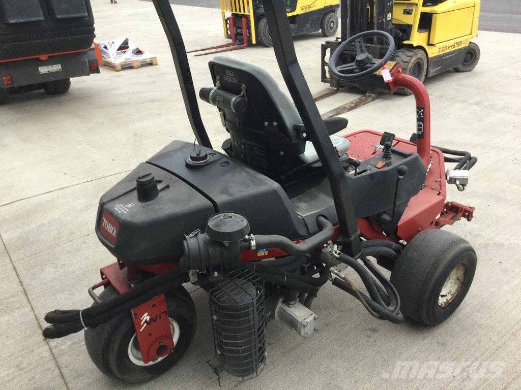 Toro 3250D Traktorske kosilice