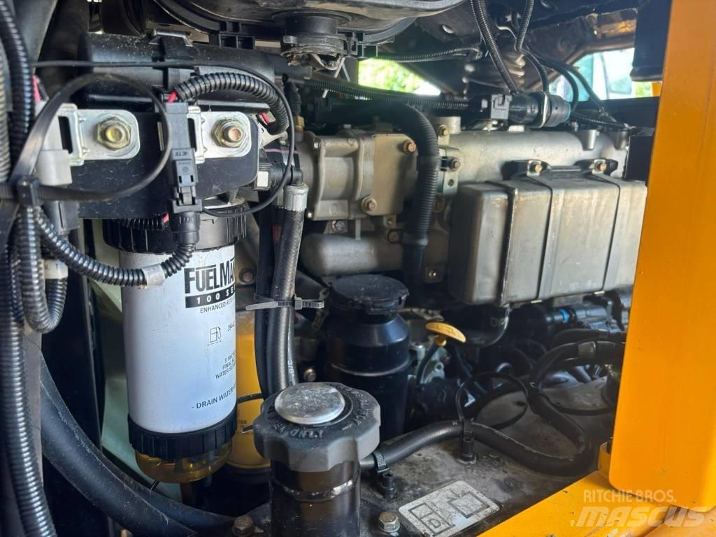 JCB Vibromax 6 ST Zglobni damperi