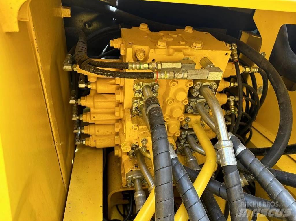 Komatsu PC 240 Bageri guseničari