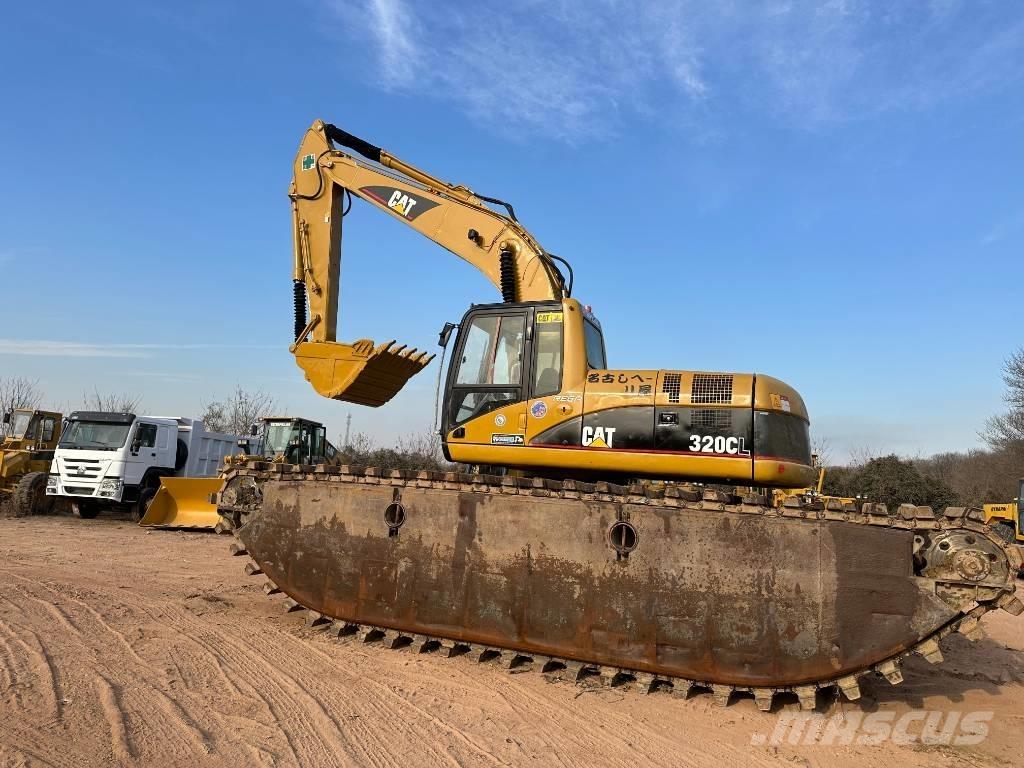 CAT 320 C L Polovni amfibijski bageri