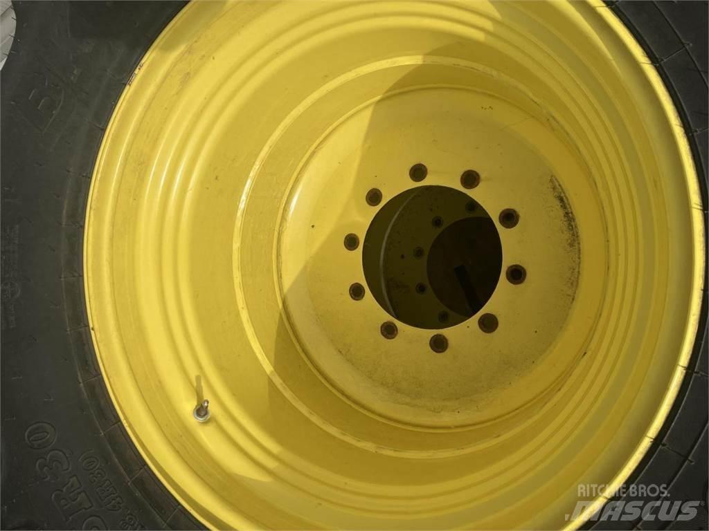 BKT 460/85R30 Gume, točkovi i felne